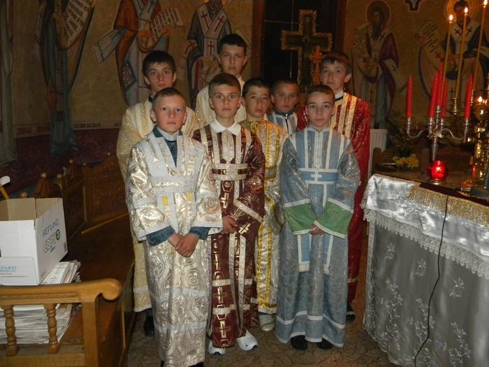 Copiii din Sfântul Altar