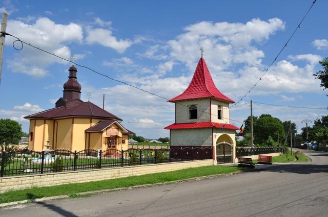 Biserica după reparaţii 2