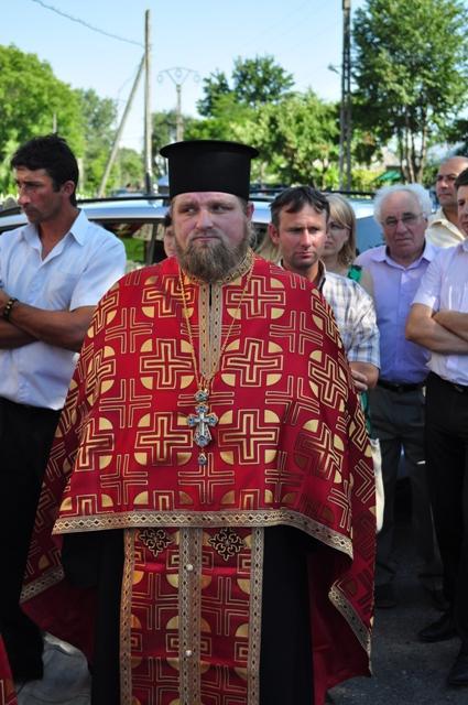 Alături de noi Protosinghelul Efrem- stareţ Sf.Cruce-Brusturi